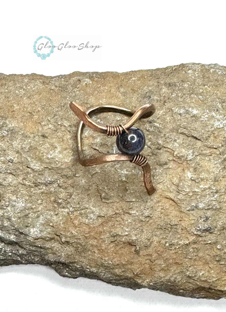 Kanyargós kék turmalin egyedi vörösréz gyűrű